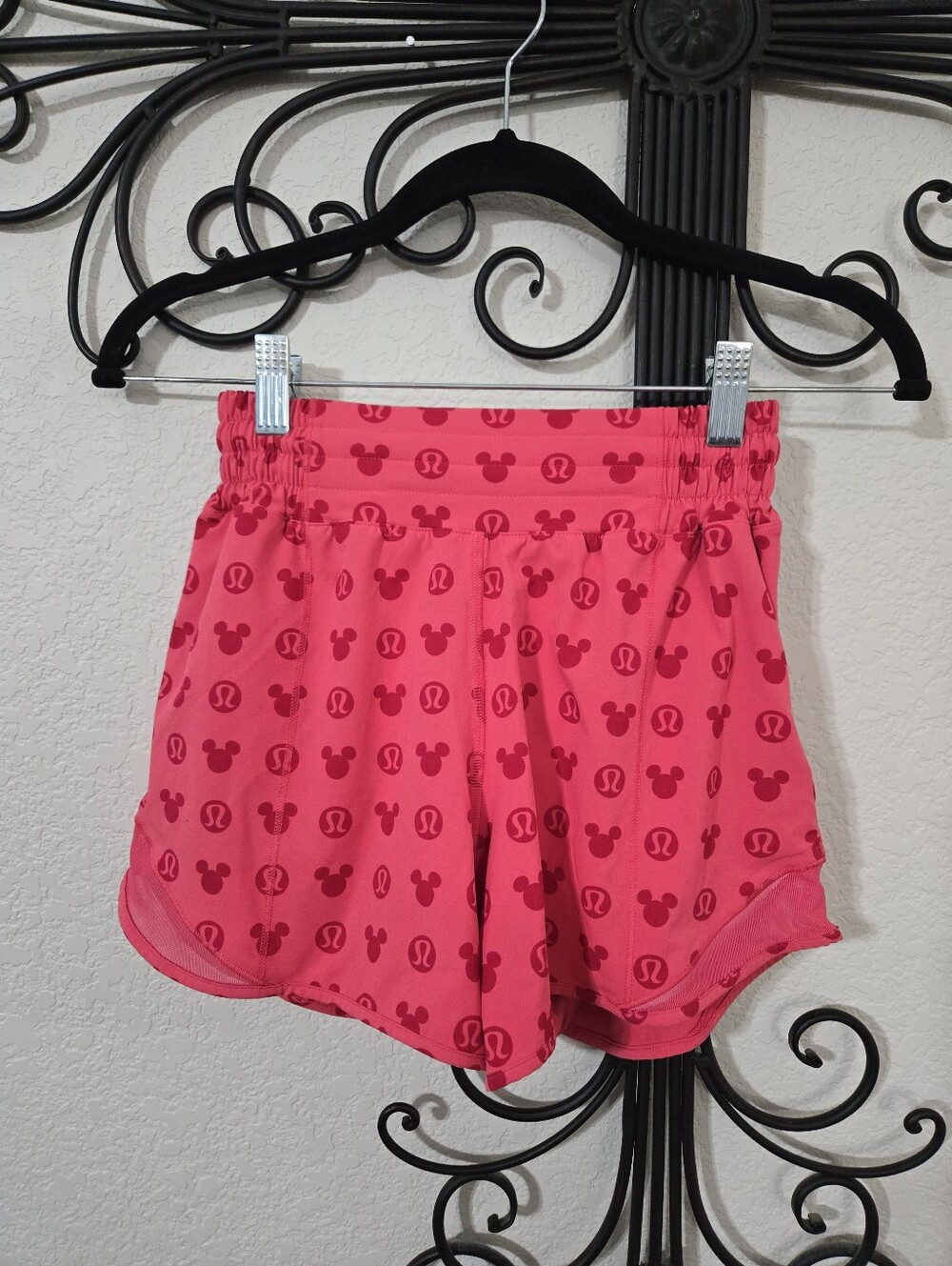 LULULEMON × DISNEY Hotty Hot Shorts | 2